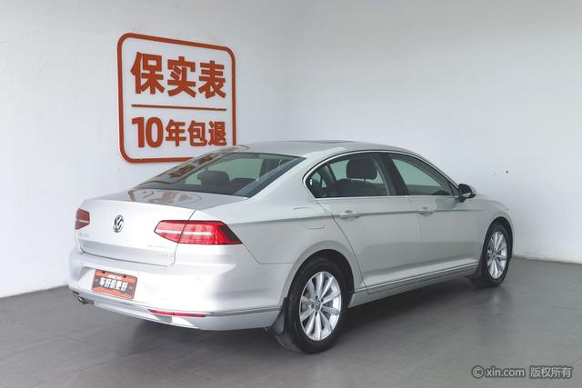 Volkswagen Magotan 2017 330 TSI DSG Leading — фото 4