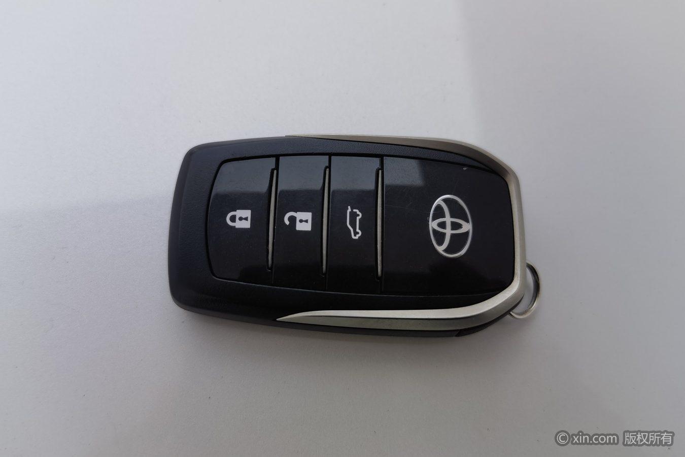 Toyota Land Cruiser Prado 2016 3.5L AT TX-L