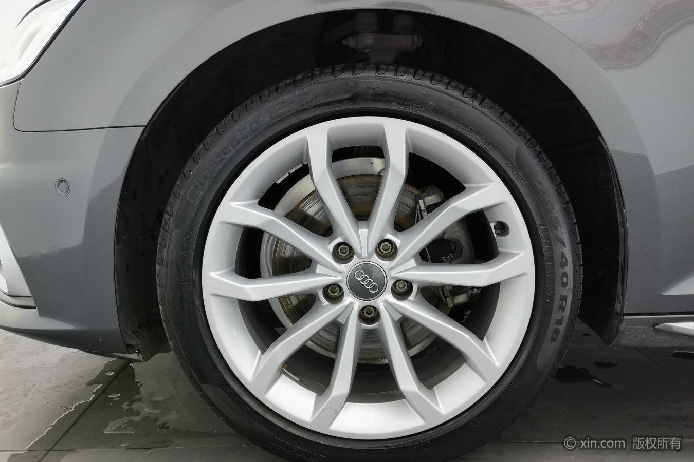 Audi A4L 2019 40 TFSI Fashion VI