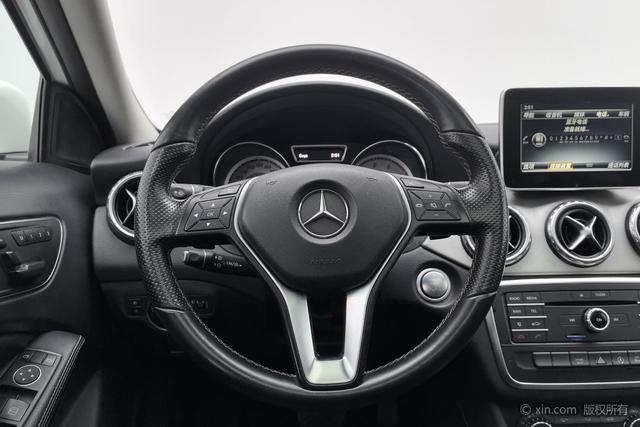 Mercedes-Benz GLA 2016 GLA 200 — фото 14