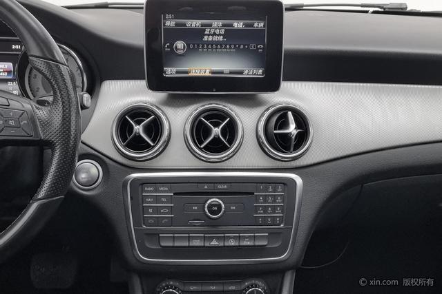 Mercedes-Benz GLA 2016 GLA 200 — фото 12