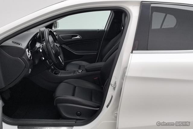 Mercedes-Benz GLA 2016 GLA 200 — фото 18
