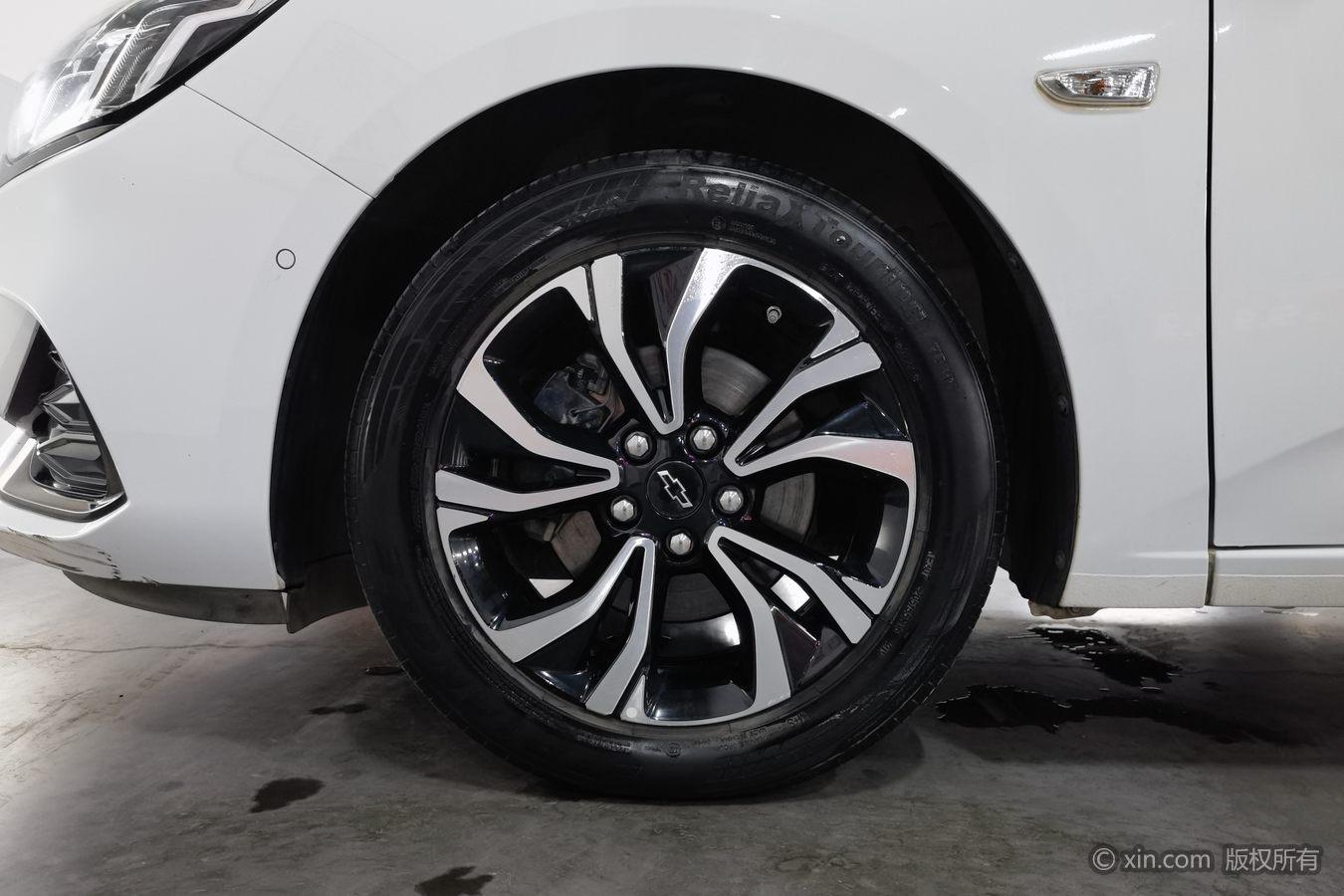 Chevrolet Monza 2019 RS 330T AT