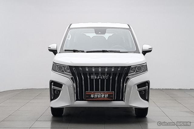 BAIC EM7 2025 320 KM Luxury 8/9 — фото 2