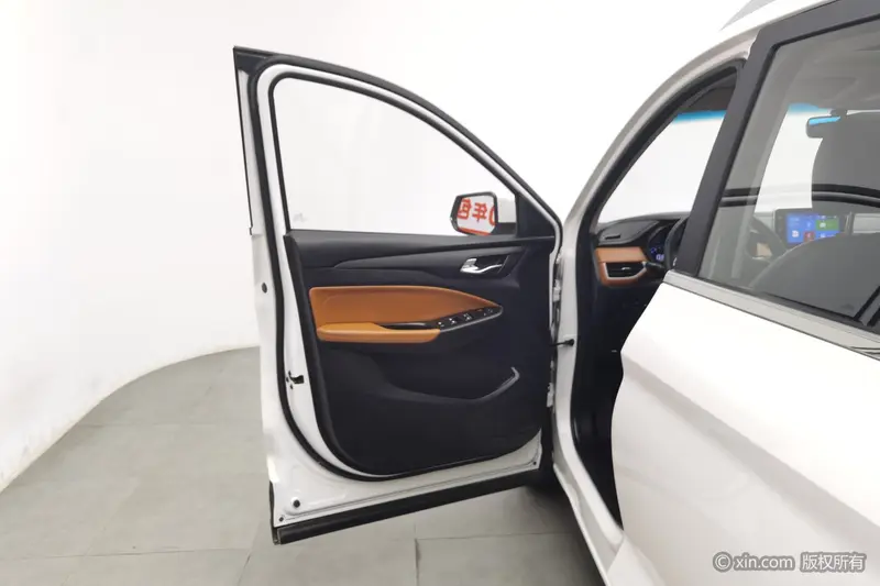 Wuling Hongguang S3 — фото 16