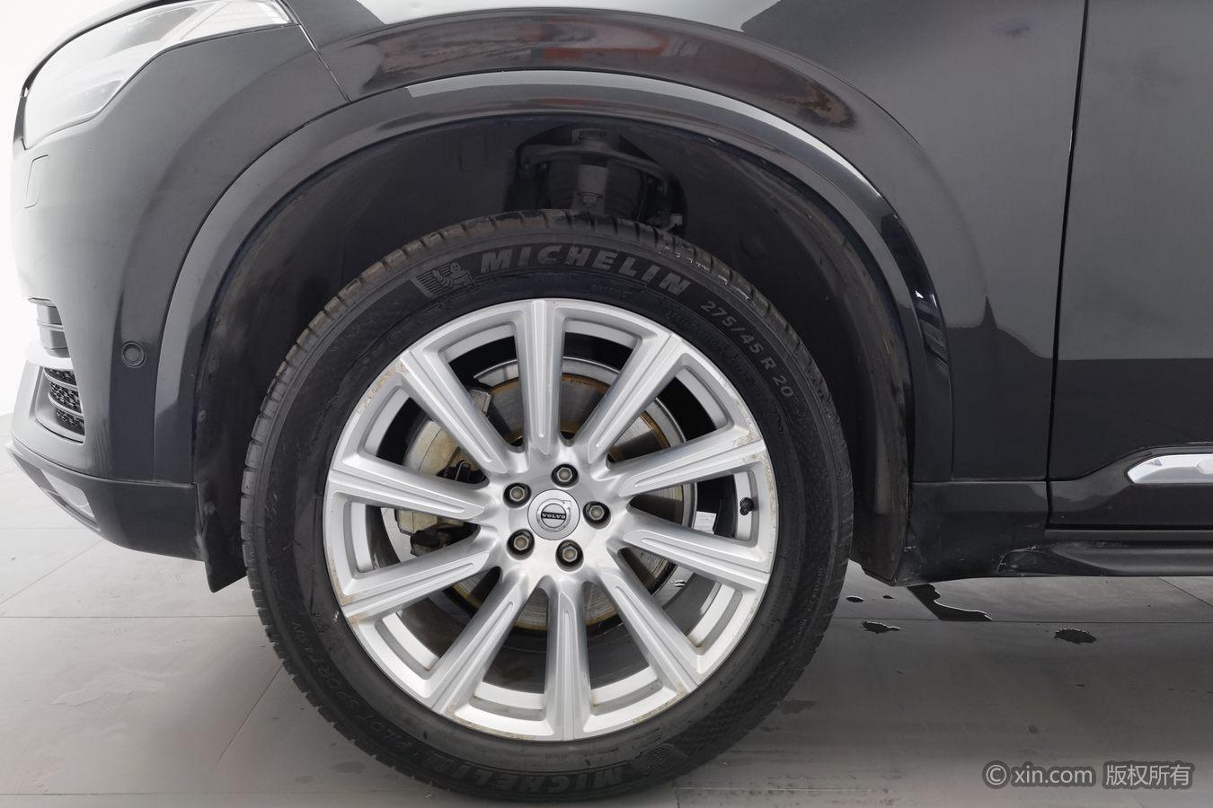 Volvo XC90 2017 T6 5 мест