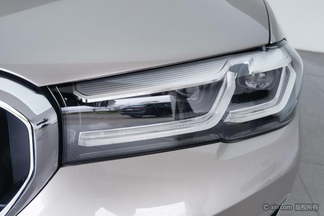 BMW 5 series 2021 Темно-серый из Китая, фото 3