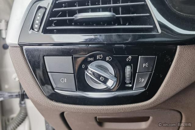 BMW 5 series id 4320808 из Китая 19