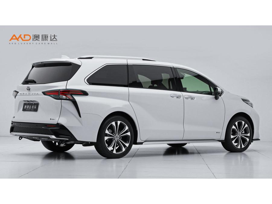Toyota Granvia 2024 2.5L ULTRA