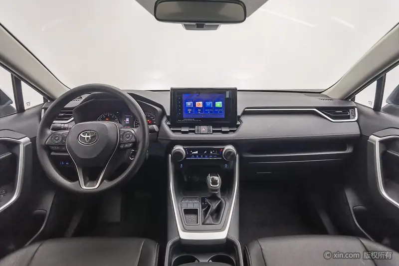 Toyota RAV4 — фото 8