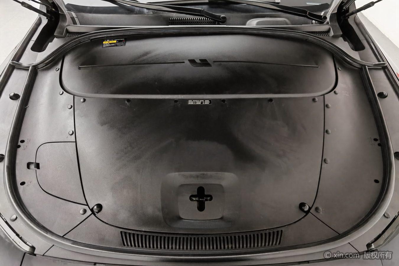 Li Auto ONE 2021 6 мест