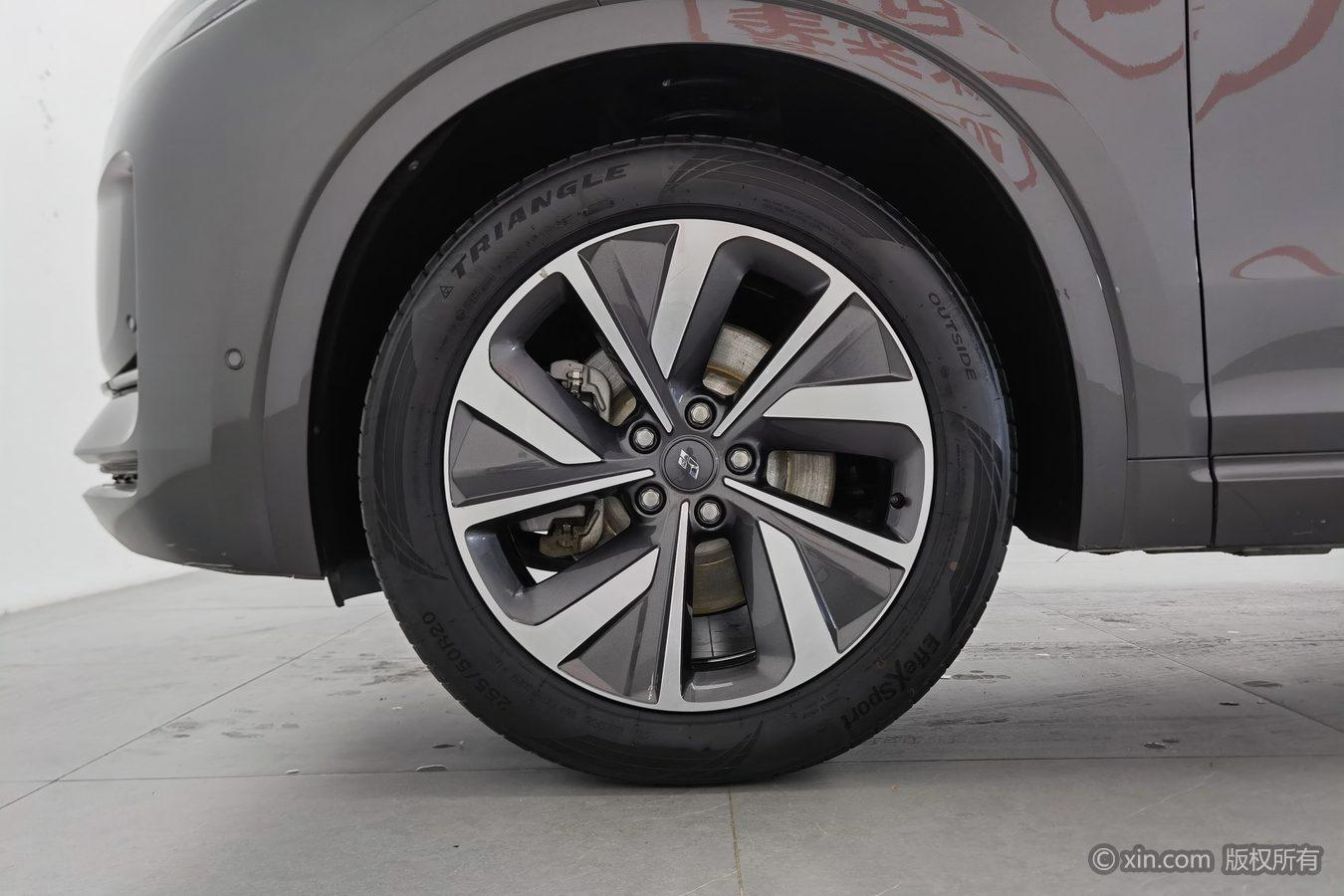 Li Auto ONE 2021 6 мест