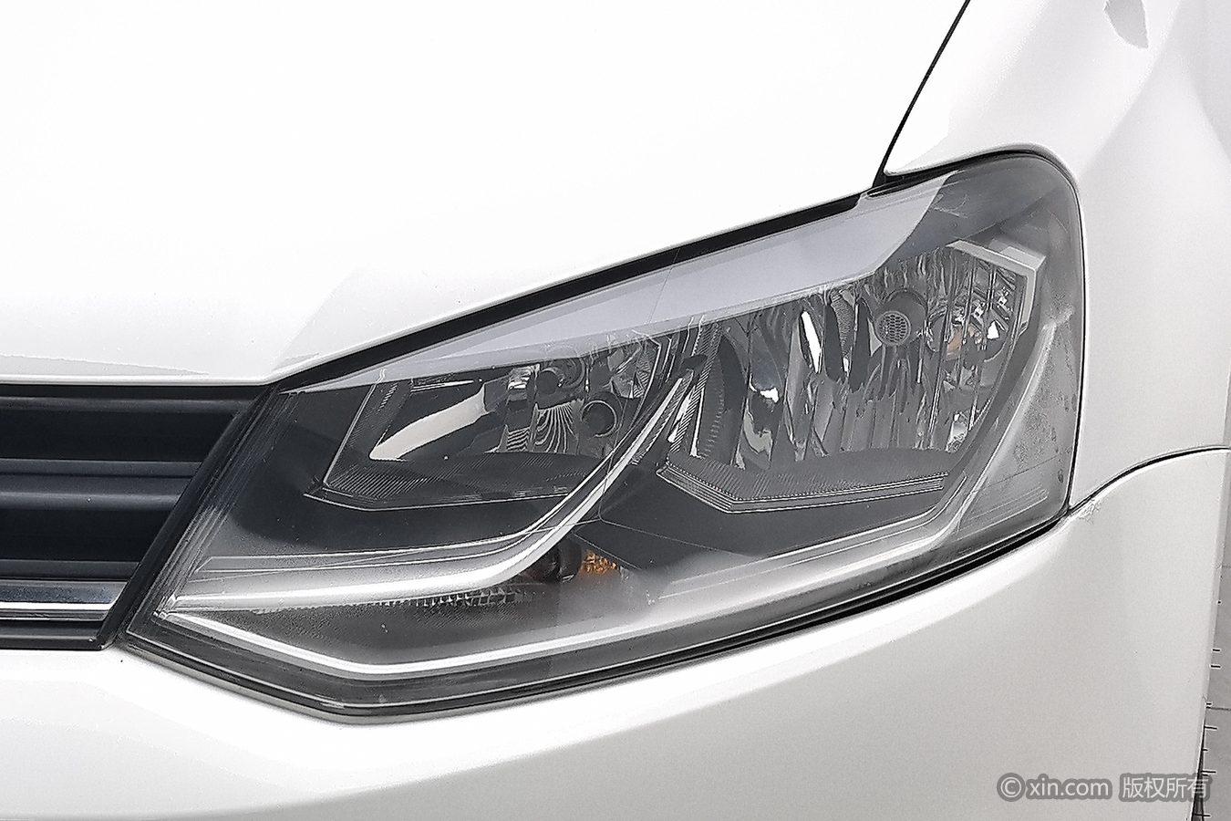 Volkswagen Polo 2014 1.4L AT Comfort