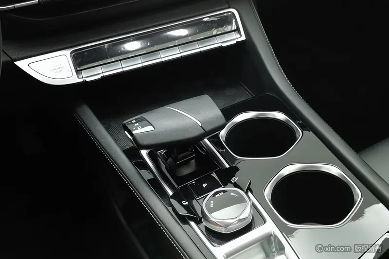 Changan Eado — фото 10