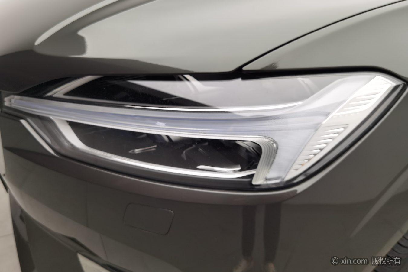 Volvo XC60 PHEV 2019 T8 E Luxury VI