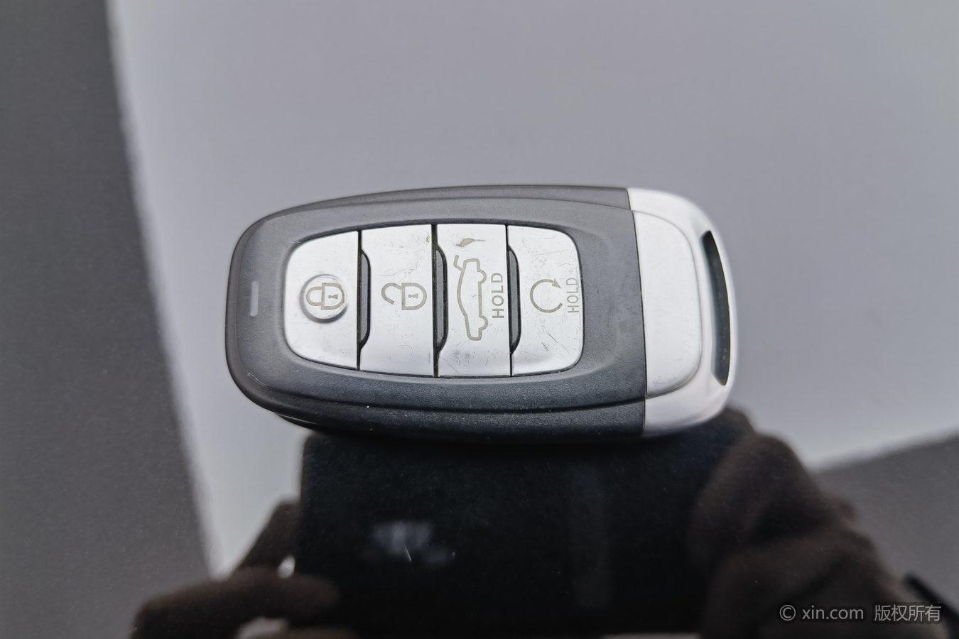 Hongqi H9 2020 3.0T