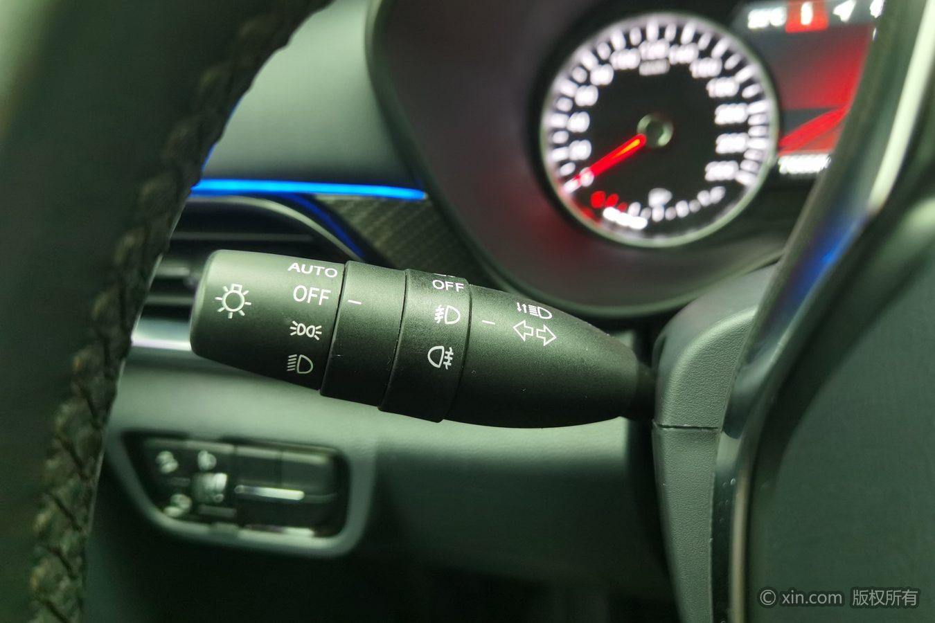 Brilliance V7 2019 yun dong 300T АКПП Люкс