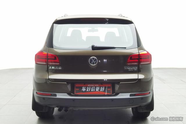 Volkswagen Tiguan 2016 300 TSI AT 2 WD — фото 3