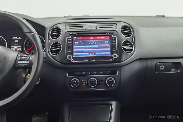Volkswagen Tiguan 2016 300 TSI AT 2 WD — фото 9
