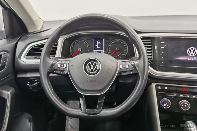 Volkswagen T-Roc 2022 280 TSI DSG 2 WD PLUS — фото 15