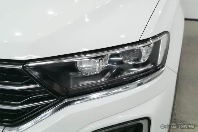 Volkswagen T-Roc 2022 280 TSI DSG 2 WD PLUS — фото 7