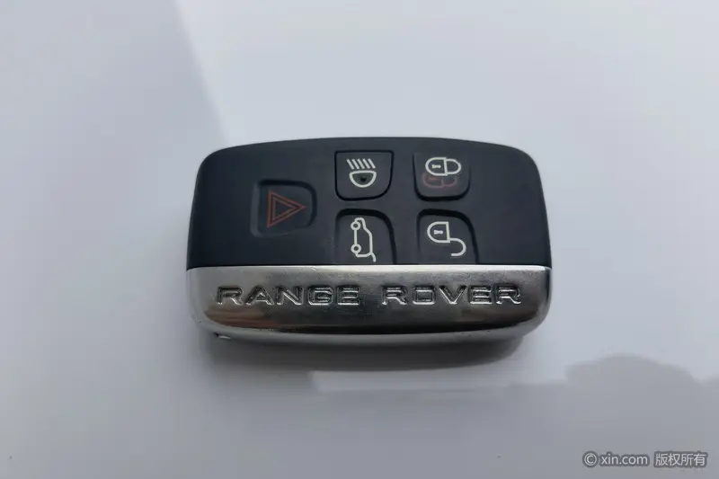 Land Rover Range Rover Evoque — фото 7