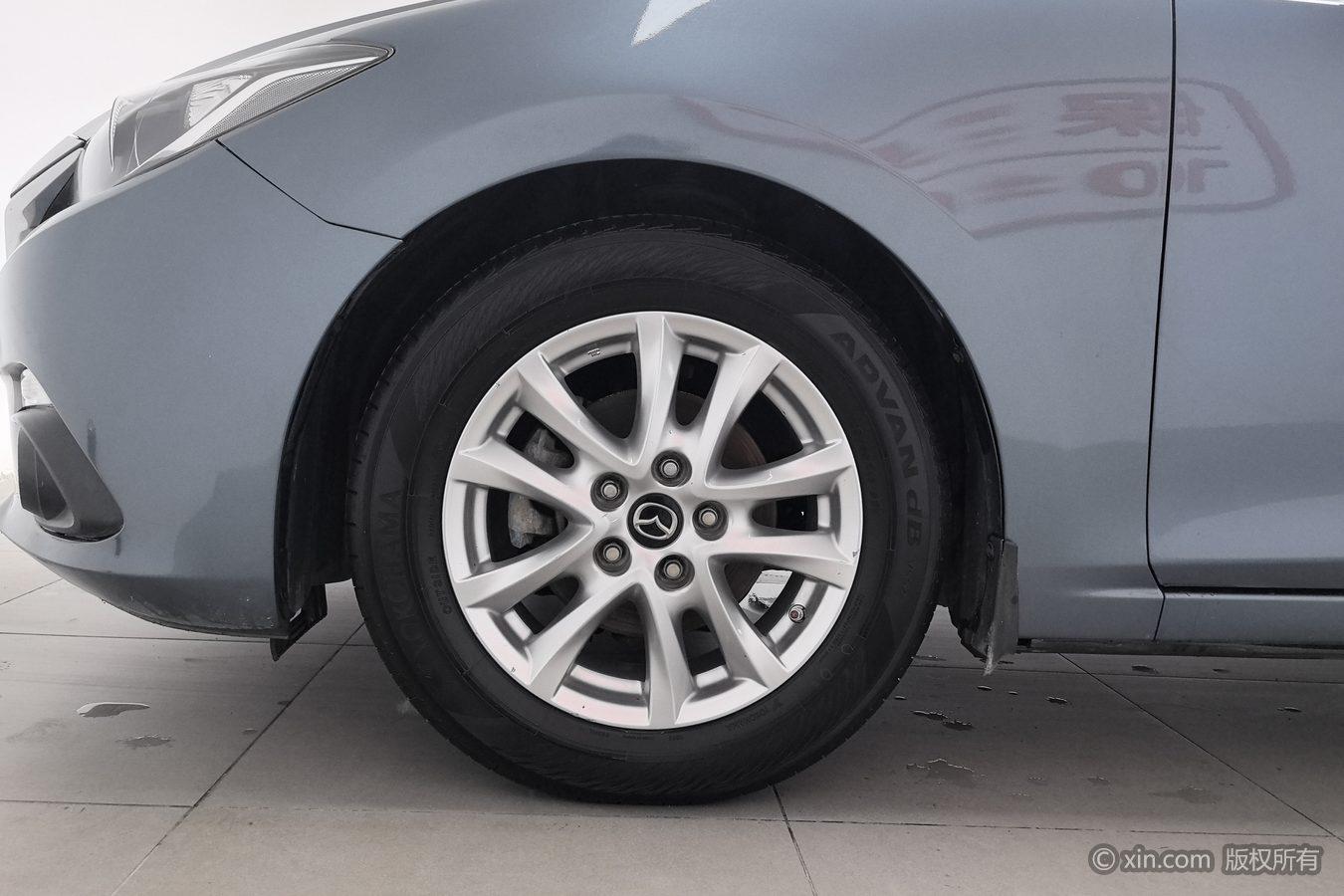 Mazda Mazda3 3 2016 1.5L MT Luxury