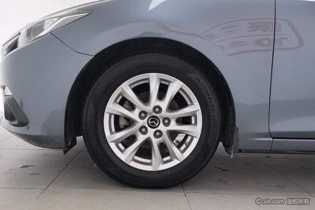 Mazda 3 2016 1.5 L MTLuxury — фото 8