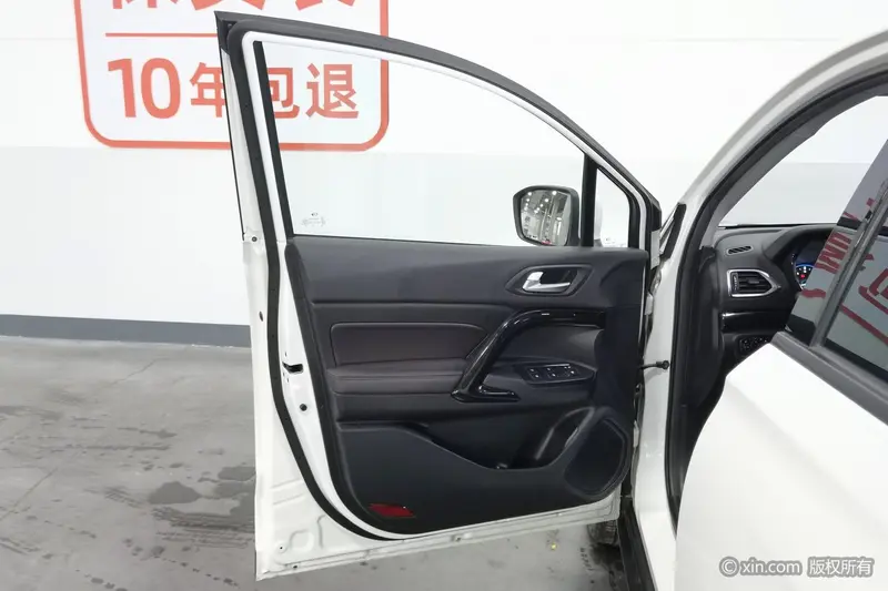 Trumpchi GAC Trumpchi GS 4 235 T AT 2 WD — фото 16