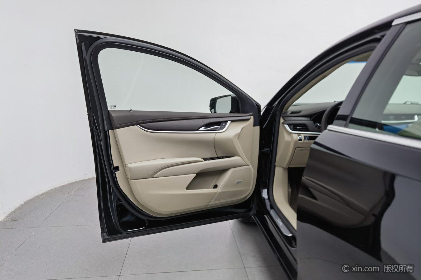 Cadillac XTS 2015 28T Комфорт