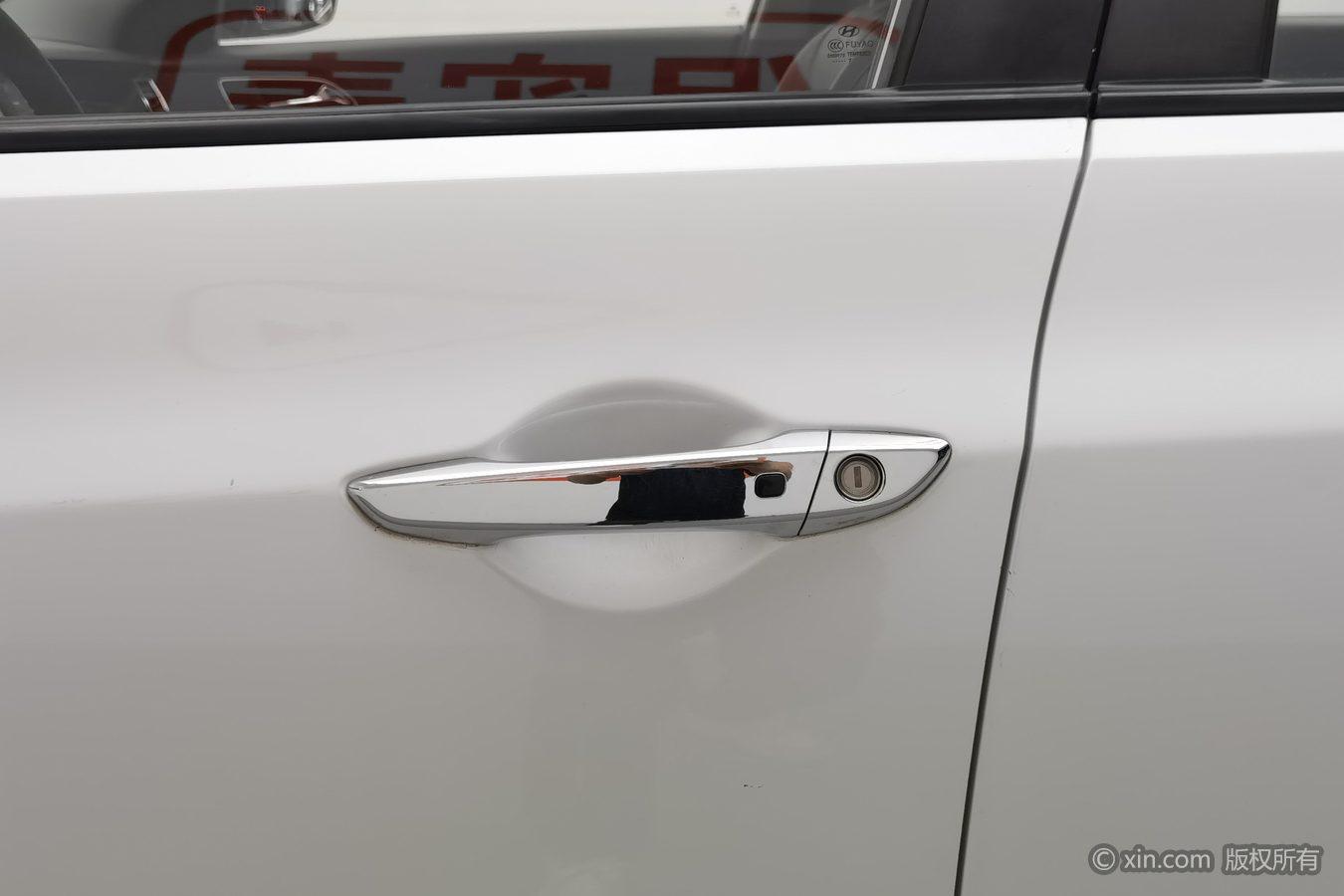 Hyundai Mistra 2016 1.6T AT GLS
