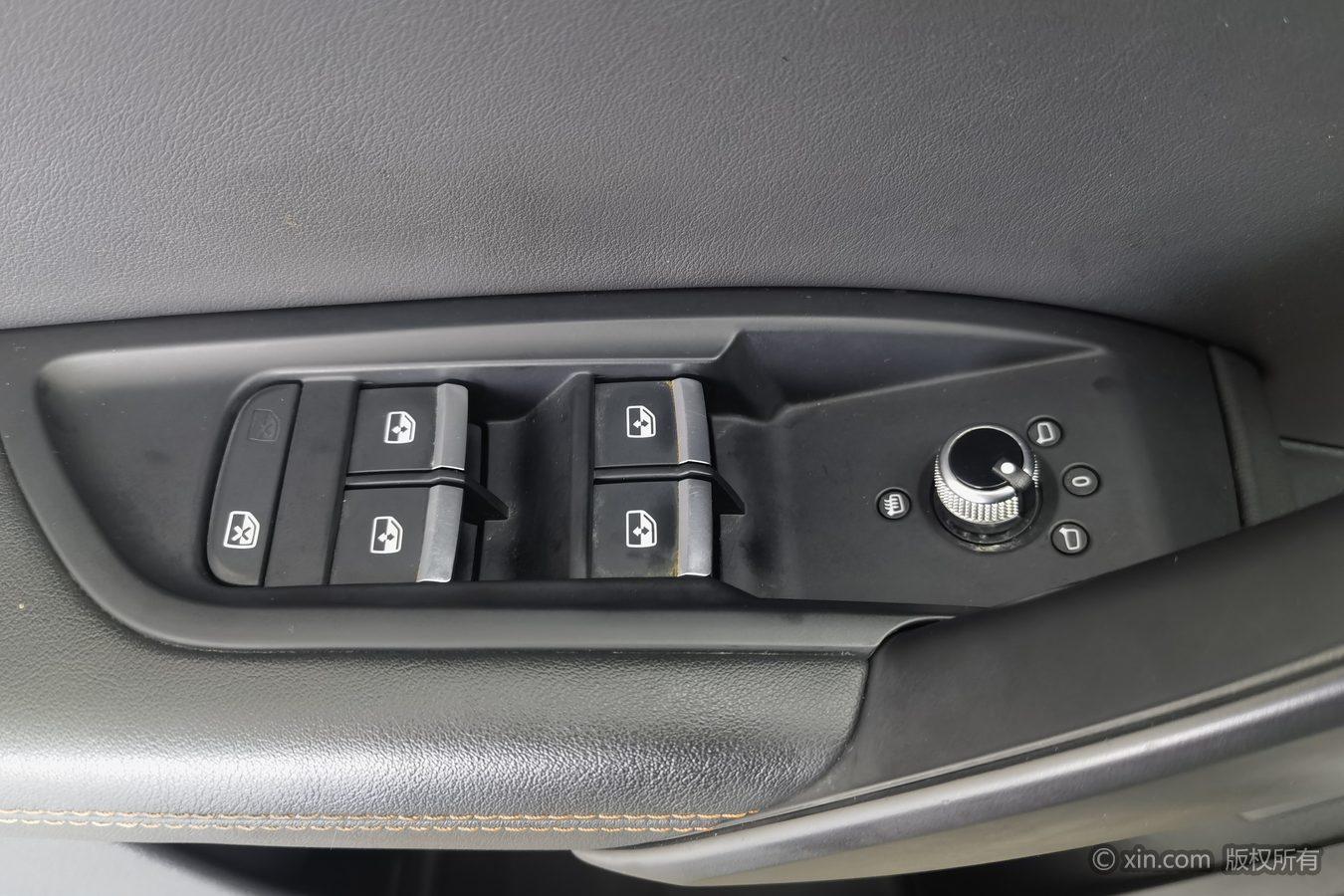Audi Q5L id 4451678 из Китая 11