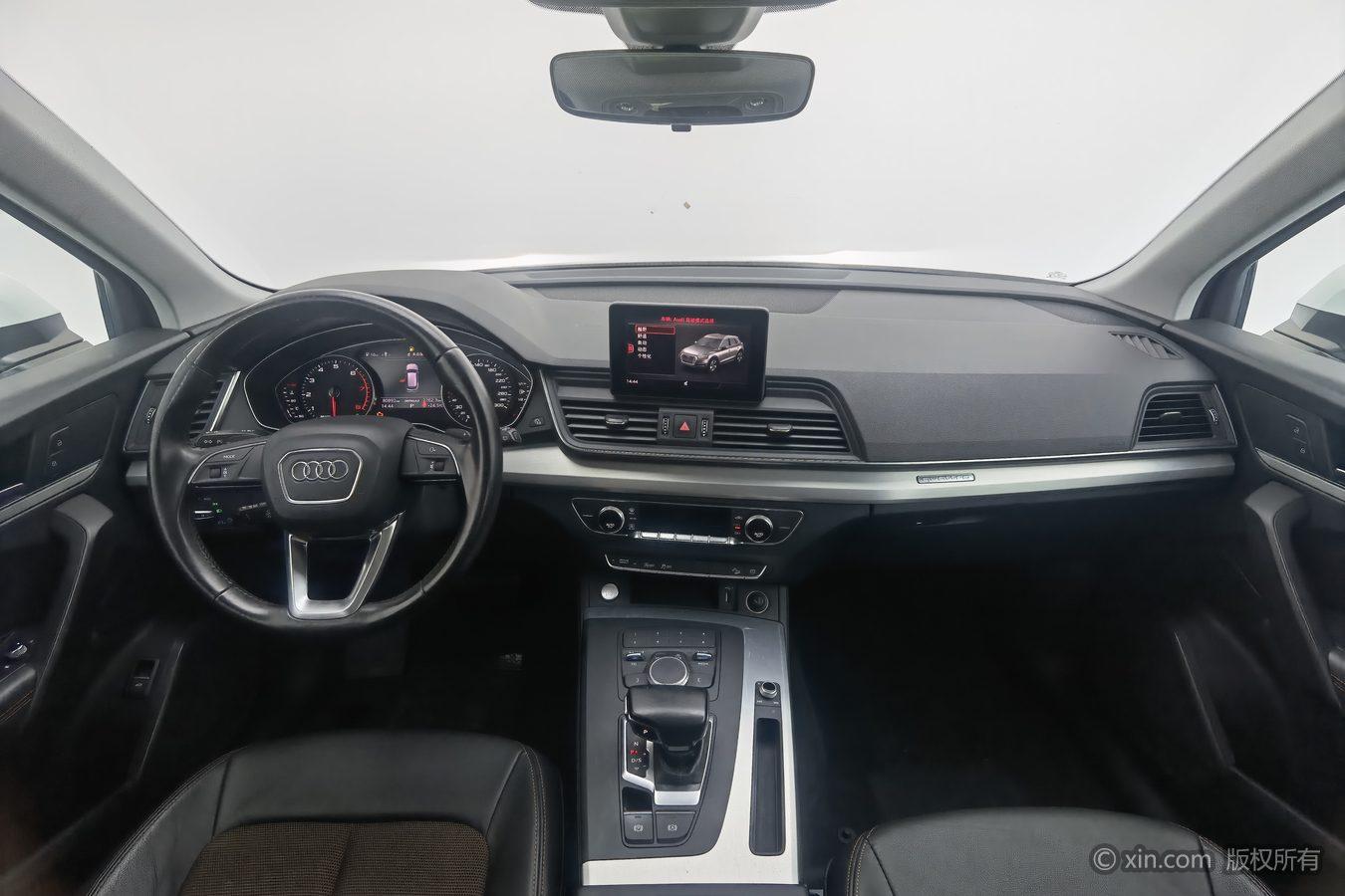 Audi Q5L id 4451678 из Китая 13