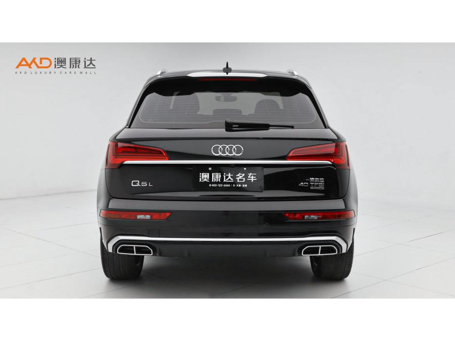 Audi Q5L 2021 Черный из Китая
