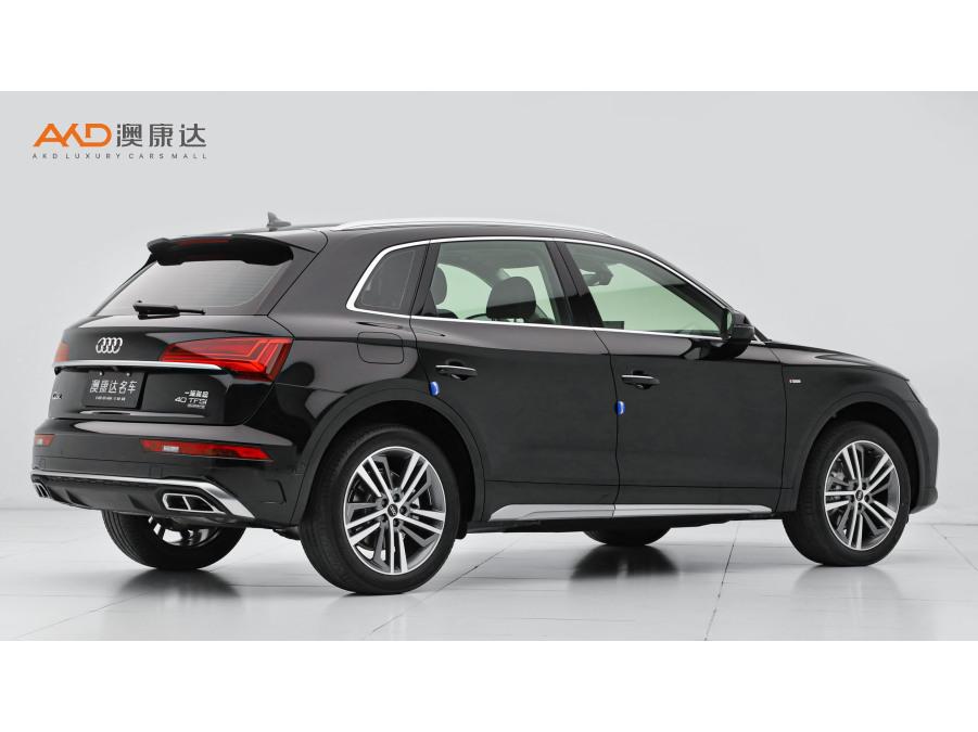 Audi Q5L 2021 Черный из Китая, фото 5
