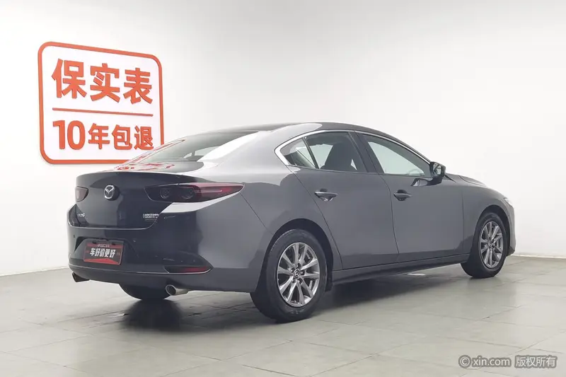 Mazda 3 Axela — фото 4