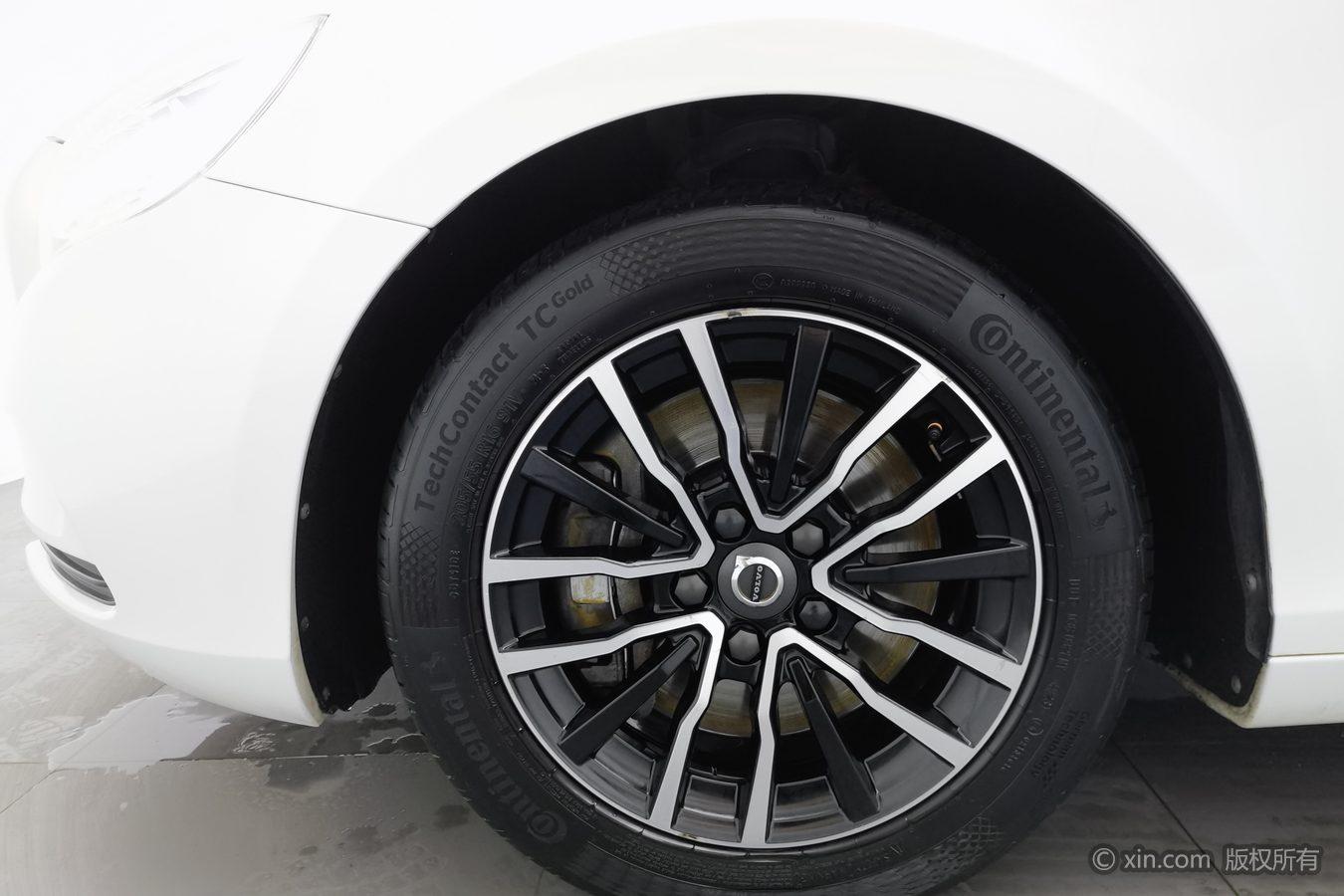 Volvo V40 2018 T3