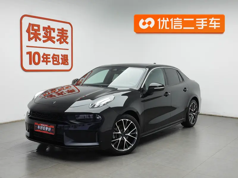 Lynk&Co 03
