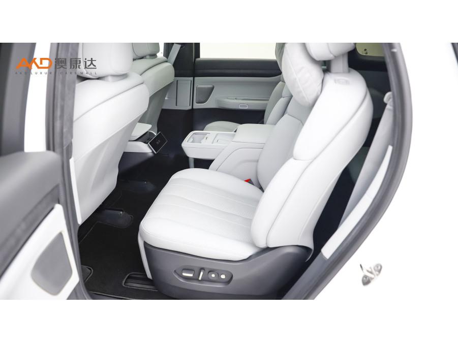 NIO ES8 2023 75kWh Executive