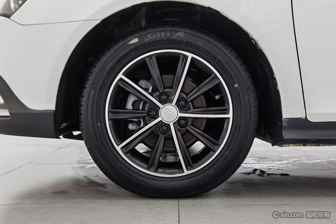 Geely Emgrand 2015 RS 1.5L MT