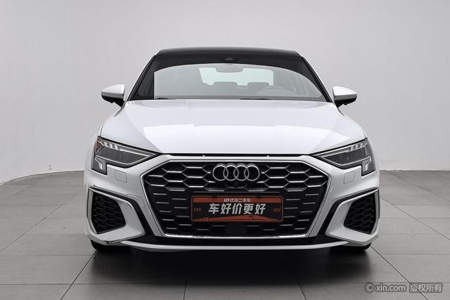 Audi A3 2021 A 3 L Limousine 35 TFSI Sport — фото 2