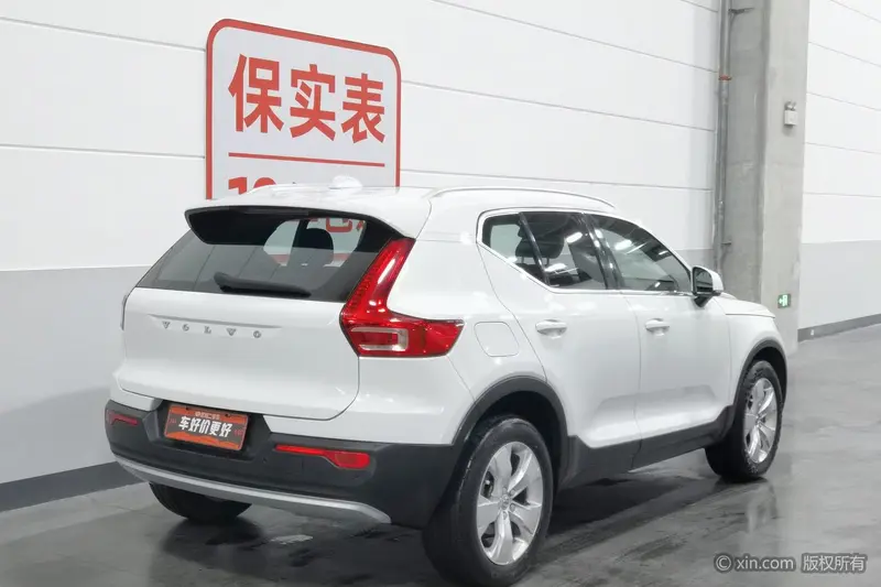 Volvo XC 40 T 3 2 WD — фото 4