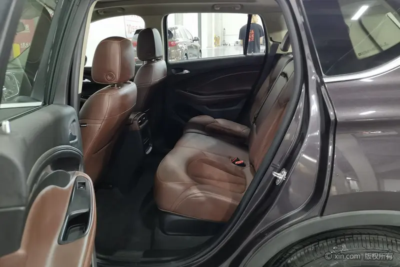 Buick Envision 20 T 2 WD — фото 15