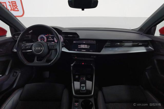 Audi A3 2023 Sportback 35 TFSI Sport — фото 12