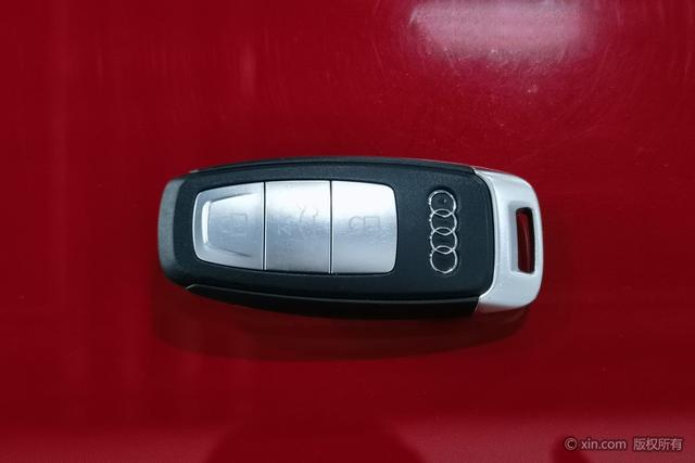 Audi A3 2023 Sportback 35 TFSI Sport — фото 6