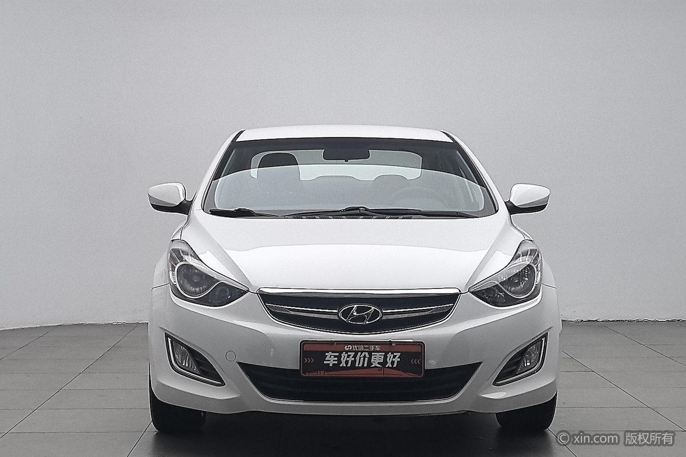 Hyundai Elantra 2015 1.6L AT Fashion