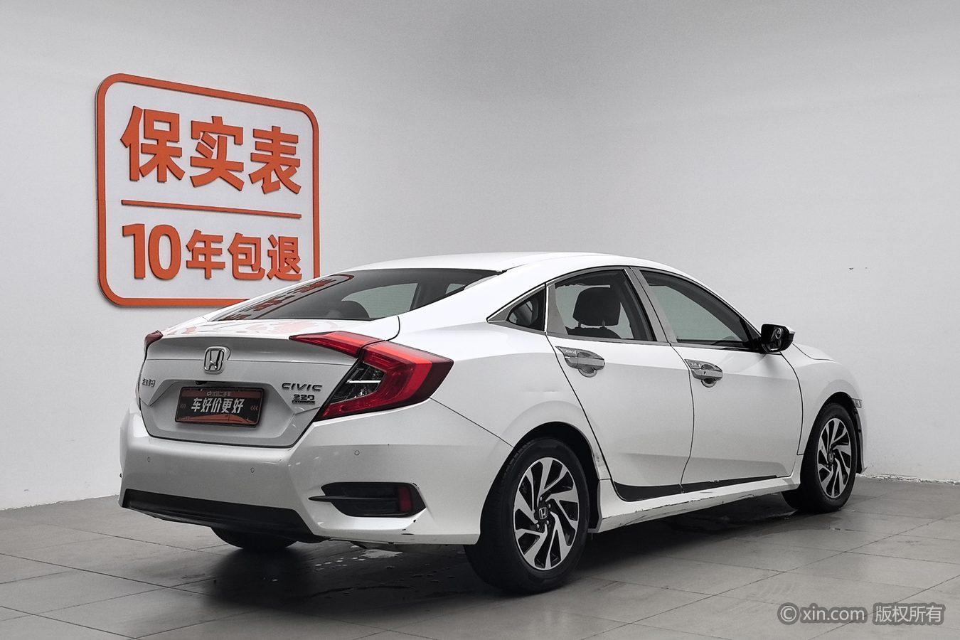 Honda Civic 2016 220TURBO MT Luxury