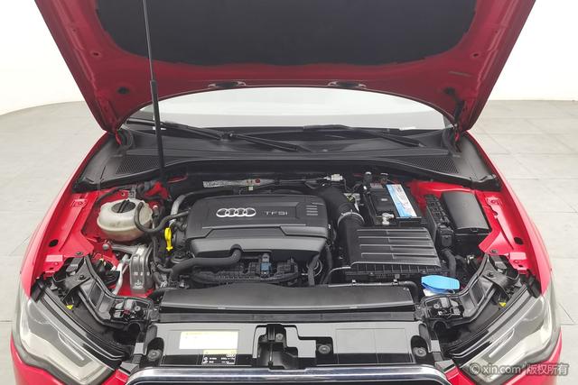 Audi A3 2015 Limousine 45 TFSI S line Luxury — фото 5