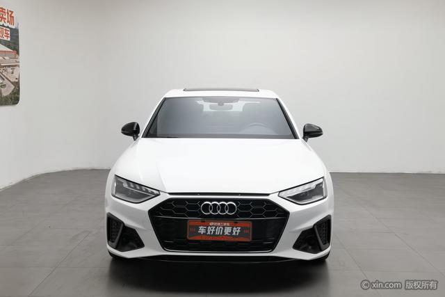 Audi A4L 2024 40 TFSI — фото 2