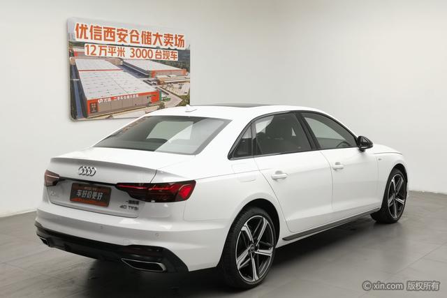 Audi A4L 2024 40 TFSI — фото 4
